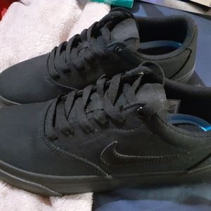 Nike SB Charge